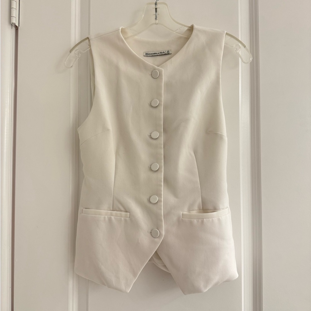 Abercrombie & Fitch Ivory Button-Up Vest